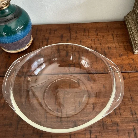 Vintage Pyrex Baking Set - Picture 6 of 9